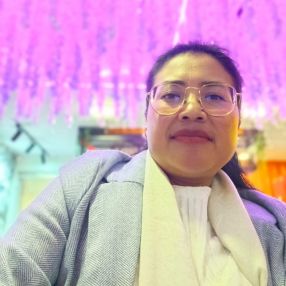 Gladys, Babysitter in El Vellón