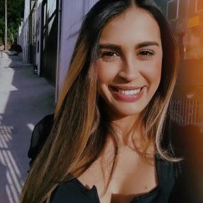 Elizandra, Babysitter in Redondela