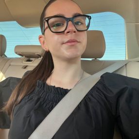Laura, Niñera o canguro en Benifayó