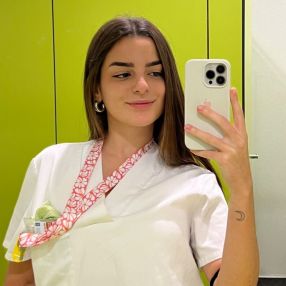 Julia, Babysitter in Principado de Asturias