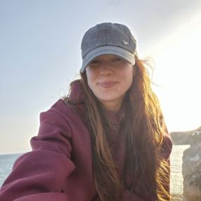 Catalina, Babysitter in A Cañiza