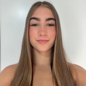Laia, Niñera o canguro en Cervelló