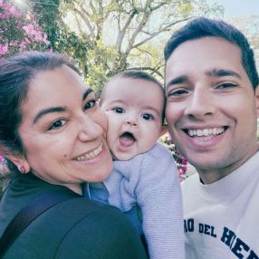 Esther, Familia en Vigo