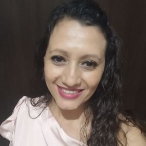 Bel, Babysitter in Esplugues de Llobregat