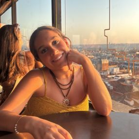 Carolina, Niñera o canguro en Rocafort