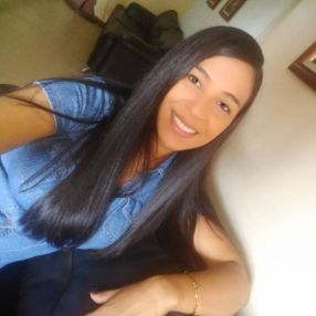 Yenny, Niñera o canguro en Vélez-Málaga