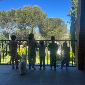 María, Family in El Casar