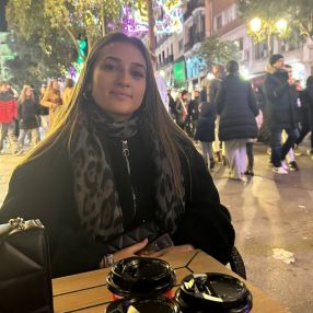 Clara, Niñera o canguro en Collado Mediano