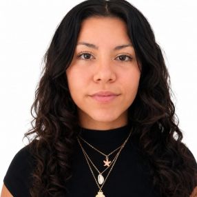 Melanie, Niñera o canguro en Tuineje