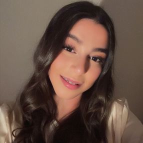 Yasmina, Niñera o canguro en Colmenarejo
