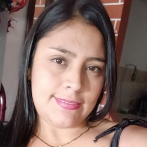 Lorena, Babysitter in Canduela