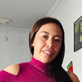 Selva, Babysitter in Argentona