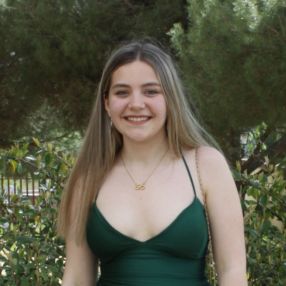 Cristina, Niñera o canguro en Los Molinos