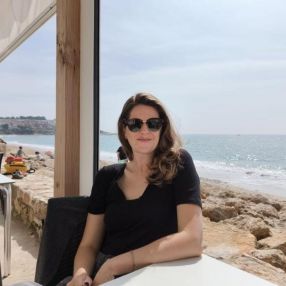 Nathalie, Familia en L'Hospitalet de Llobregat