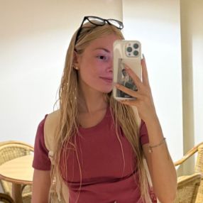 Ainhoa, Niñera o canguro en Chauchina