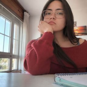 Fernanda, Niñera o canguro en Boiro