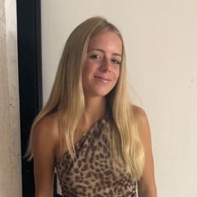 Daniella, Niñera o canguro en Palmanova