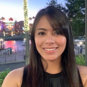 Ana María, Babysitter in El Molar