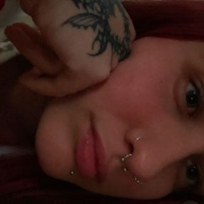 Nayra, Niñera o canguro en La Gangosa