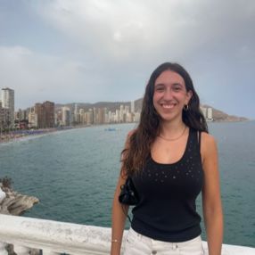 Olaia, Babysitter in Azpeitia