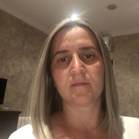 Claudia, Niñera o canguro en La Eliana
