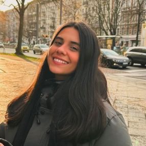 Lara, Niñera o canguro en Vigo