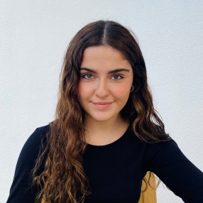 Sara, Niñera o canguro en Espartinas