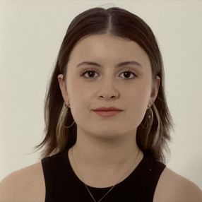 Claudia, Babysitter in Caldas de Reis