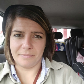 Laura, Babysitter in Miño