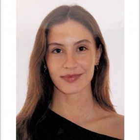 Alicia, Niñera o canguro en Sabiñánigo