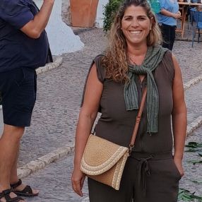 Valeriaressia, Niñera o canguro en Altea