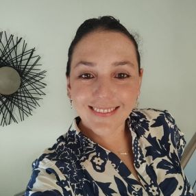 Luz, Babysitter in Nigrán