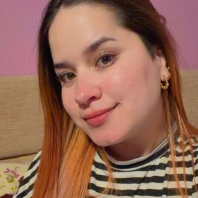 Yannyna Belén, Niñera o canguro en Mollet del Vallès