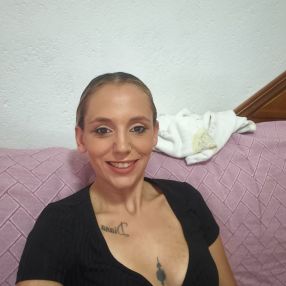 Alba, Babysitter in El Bosque