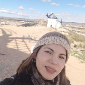 Celia, Niñera o canguro en Consuegra