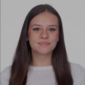 Erika, Babysitter in lominchar