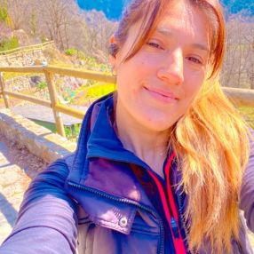 YANINA, Niñera o canguro en Seo de Urgel