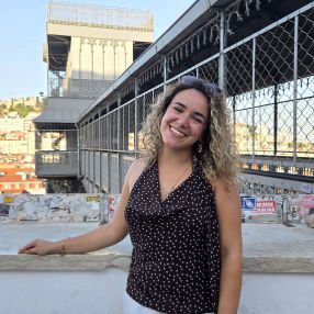 Maria, Niñera o canguro en Astillero