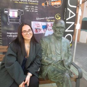Sara, Niñera o canguro en Corpa