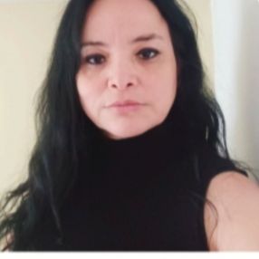 Yamile, Niñera o canguro en Deltebre