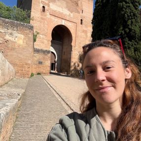 María Clara, Niñera o canguro en Santiago de Compostela