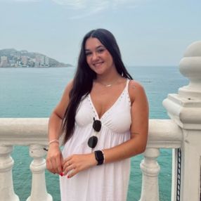Alejandra, Babysitter in Alzira