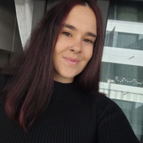 Myriam, Niñera o canguro en Ajalvir