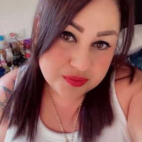 Jenifer tatiana, Niñera o canguro en Almoradí