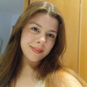 Claudia, Niñera o canguro en Miguelturra