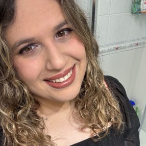 Raquel, Babysitter in Onda