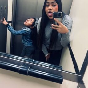 Alazne, Babysitter in Sopelana