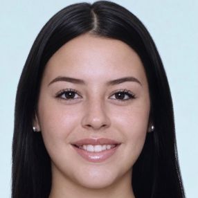 Daniela, Niñera o canguro en Palomares del Río