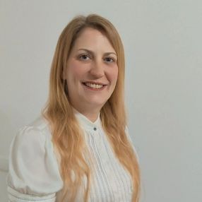 Virginia, Niñera o canguro en Náquera