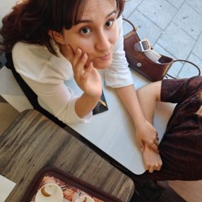 Carmen Alejandra, Niñera o canguro en Jaén